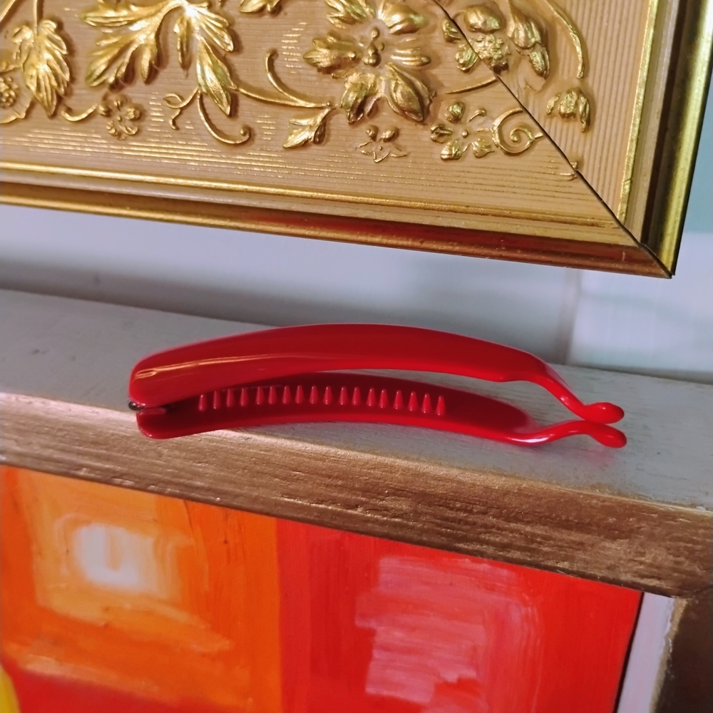 Authentic Vintage 1980's Retro Sleek Red Hair Styling Clip • Like New 🌹🎀🍒 - Picture 4 of 9